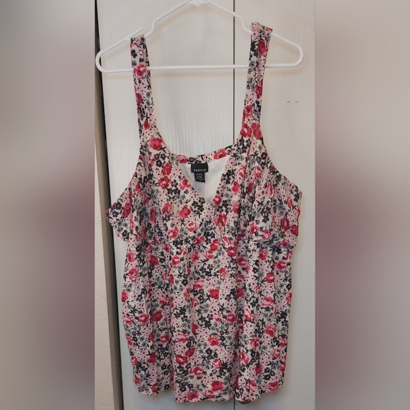 Torrid Floral Baby Doll Tank Top Size 5 5X Camisole Wide Straps Flowy Stretchy - Picture 1 of 8